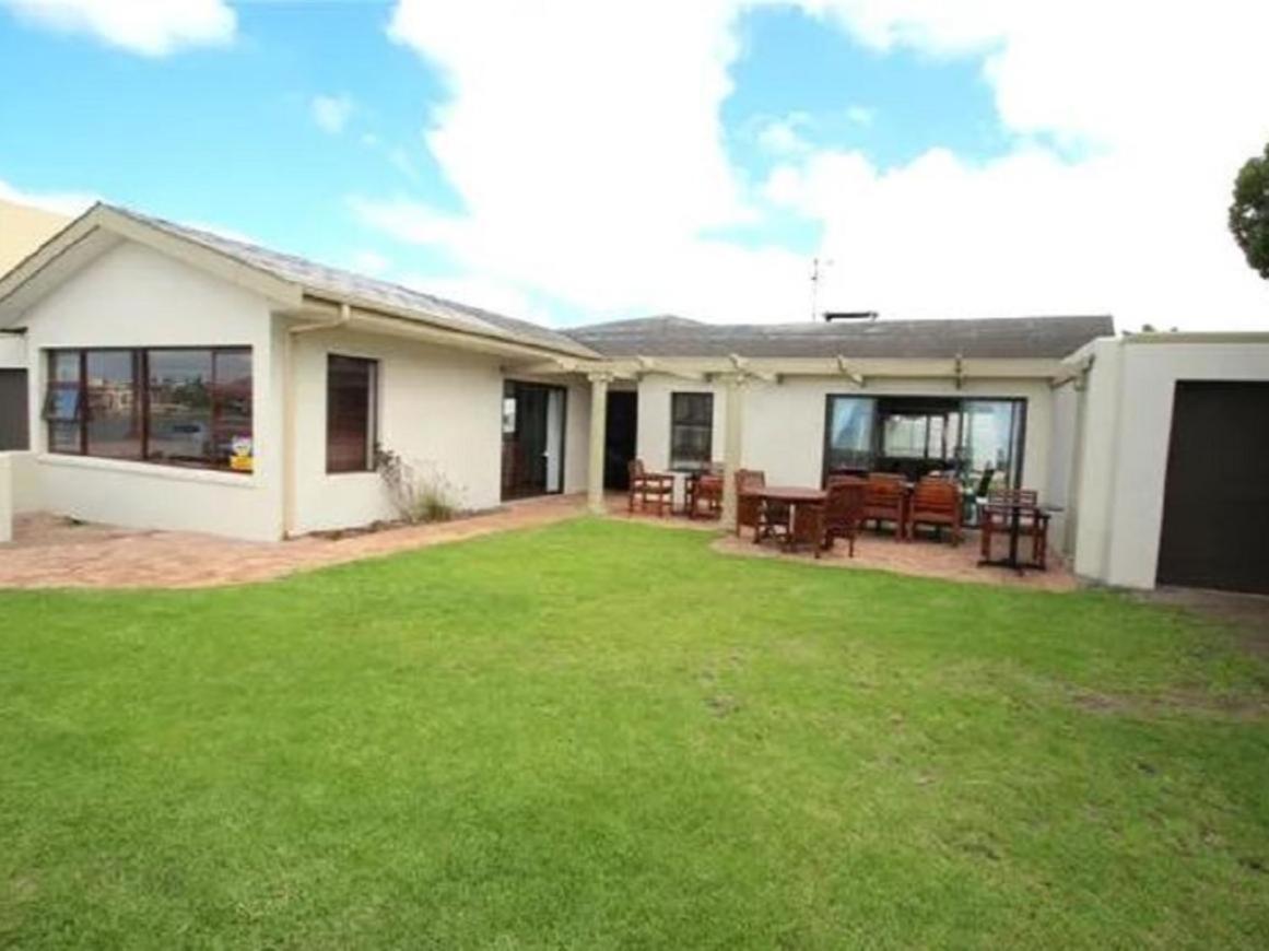 12 On Beach Guest House Saldanha Bay Exterior foto