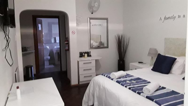 12 On Beach Guest House Saldanha Bay Exterior foto